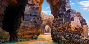 Shutterstock.com/ lunamarina