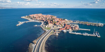 Shutterstock.com/ Michael Dechev